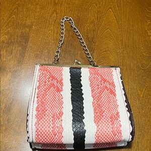 Elegant Red and Black Snakeskin Patterned Clutch with Chain Strap